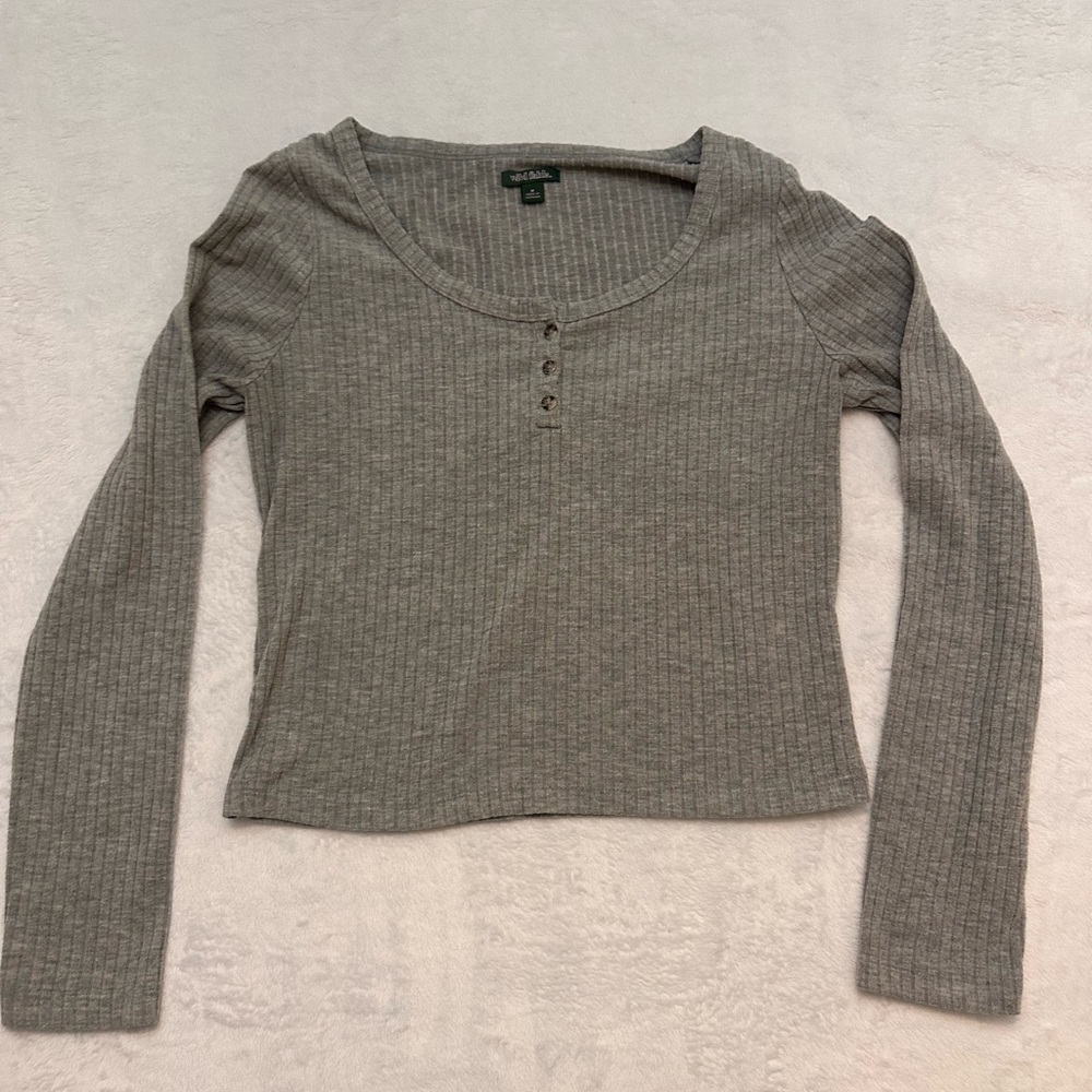 Wild Fable Ribbed Long Sleeve Henley Top Gray Cropped Size Medium